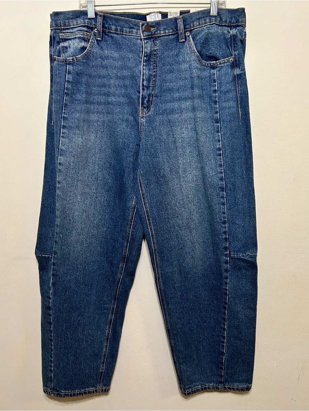 New! Time and Tru High Rise Barrel Leg Jeans Womens Size 18 - Picture 4 of 7